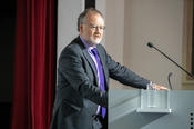 Prof. Dr. Holger Braunschweig von der Julius-Maximilians-Universität Würzburg hält die Laudatio...